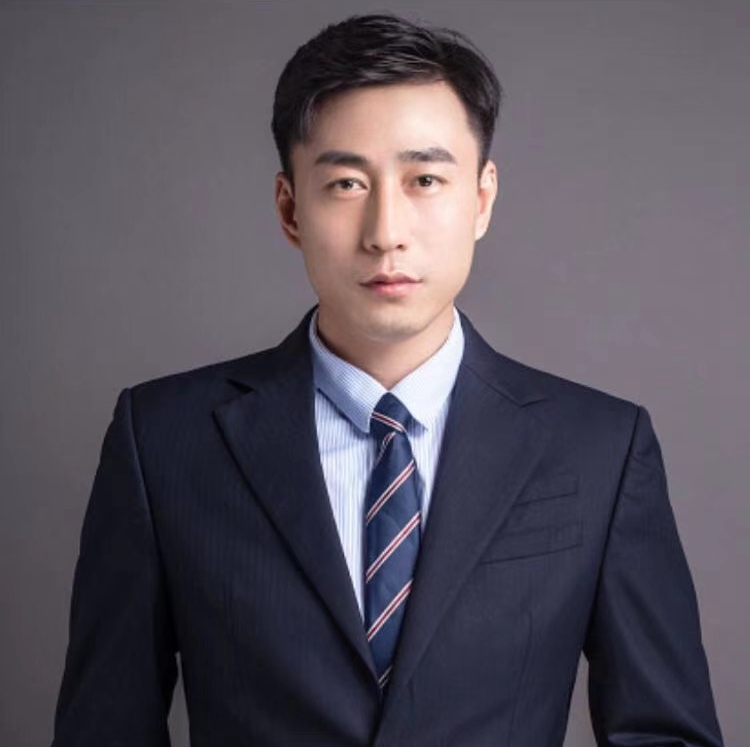 雷春 设计总监